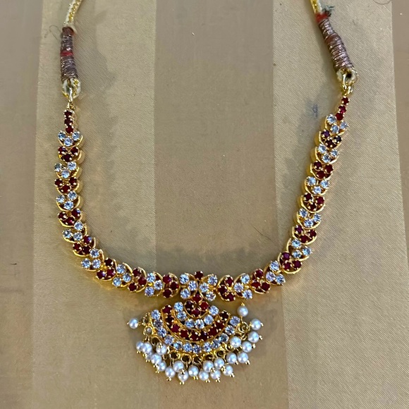 Jewelry - Sterling silver rhinestone Indian necklace